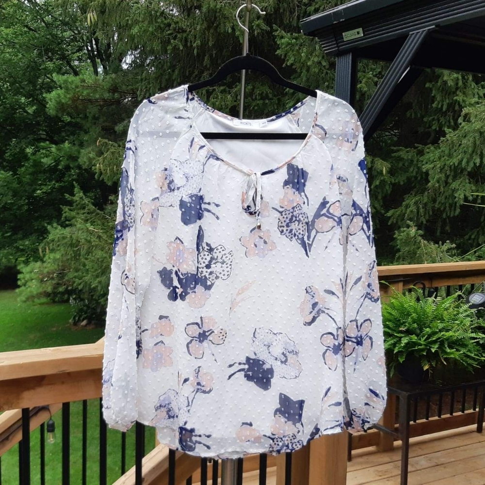 Ricki's Long sleeved Top